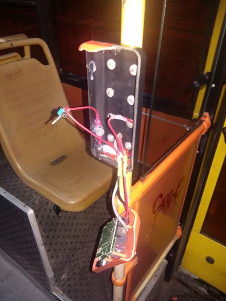 vandalizare autobuze